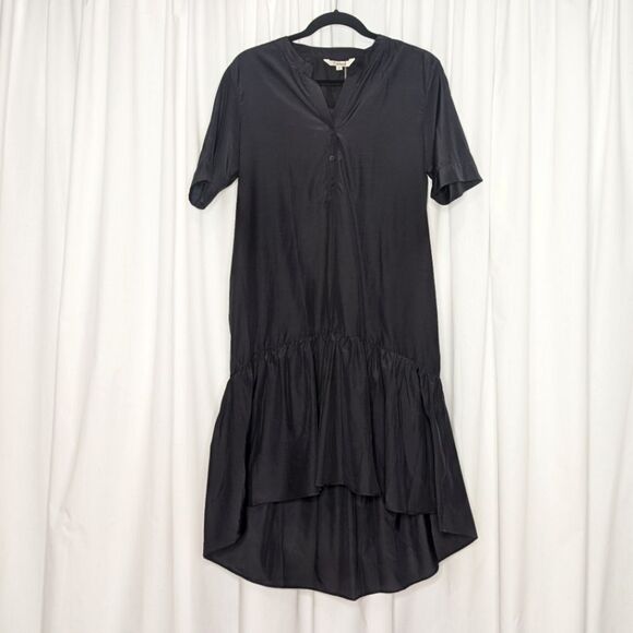 Tucker NYC Laura Dress Black in Silk Cotton Ruffle Hem Short Sleeves Relaxed Fit - Picture 1 of 8